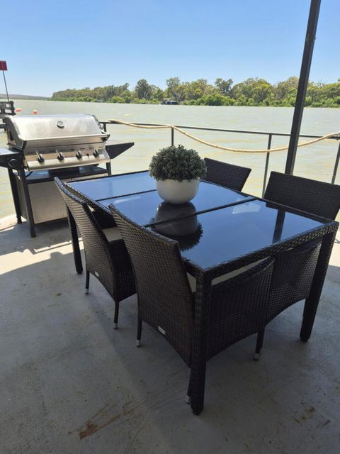 Paddle Wheeler Lilian - Accommodation BNB 1