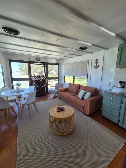 Paddle Wheeler Lilian - Accommodation BNB 0