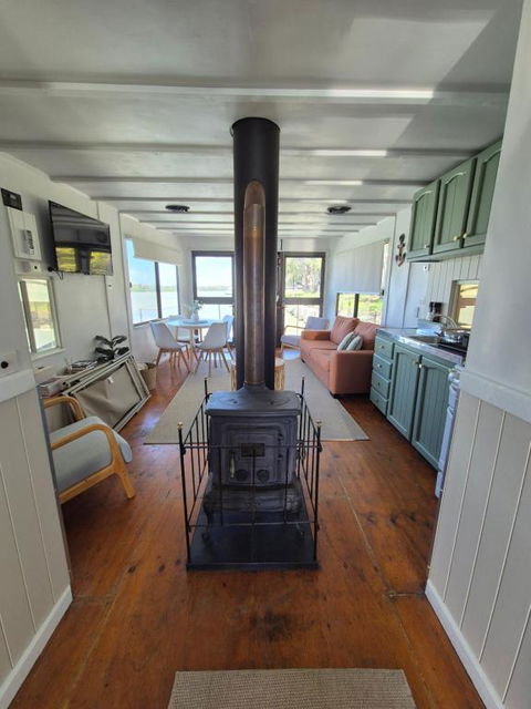 Paddle Wheeler Lilian - Accommodation BNB 2