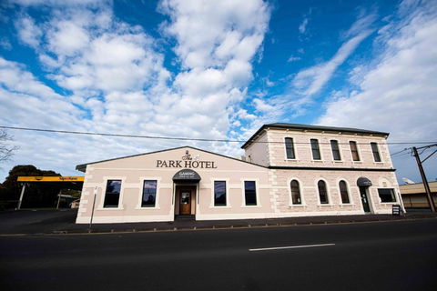 Park Hotel - Accommodation BNB 0