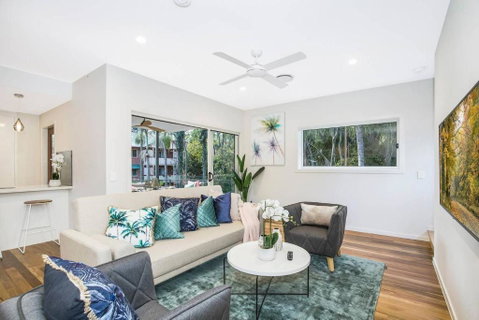 Park Avenue Townhouse Retreat Brisbane Sleeps 10 - Accommodation BNB 3
