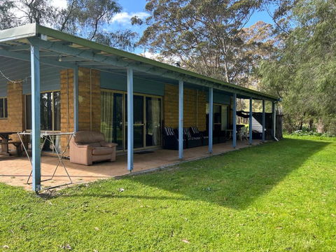 Peacock - Accommodation BNB 2