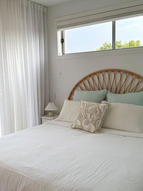Perfect Summer Lake House - Accommodation BNB 2