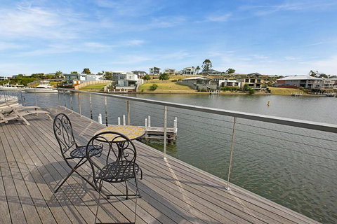 Pier 37 - Accommodation BNB 2