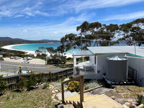 PIPI SHACK - Iconic Waterfront Shack Binalong Bay - Accommodation BNB 1