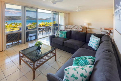 Poinciana 109 & Buggy Hamilton Island - Accommodation BNB 0