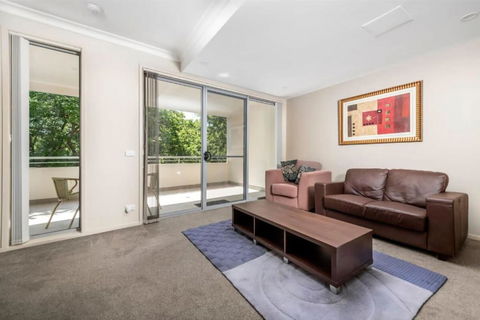 Quiet Apartment In Braddon ACT - Accommodation BNB 2