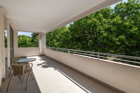 Quiet Apartment In Braddon ACT - Accommodation BNB 0