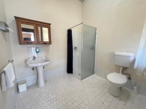 Princes Lodge Motel - Accommodation BNB 1