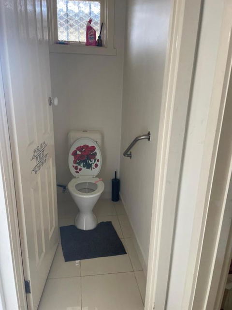 Private Room Near Melbourne Airport - Accommodation BNB 2