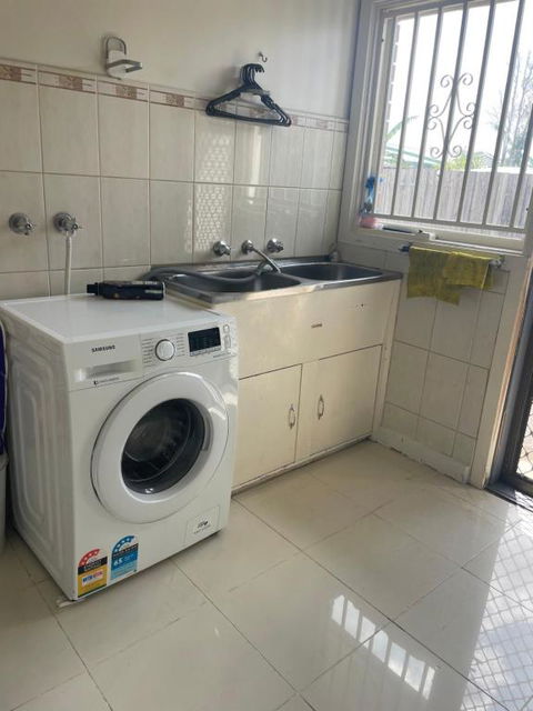 Private Room Near Melbourne Airport - Accommodation BNB 1