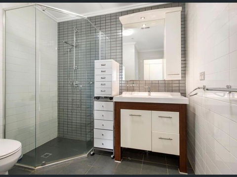 Private Room With Shared Washroom Only In 3bhk Apartment - Accommodation BNB 2