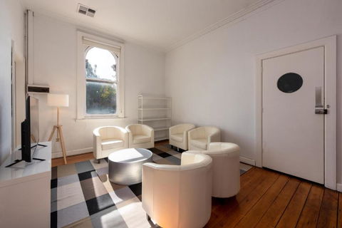 Private Unit In Heritage Building In Fitzroy North - Accommodation BNB 0