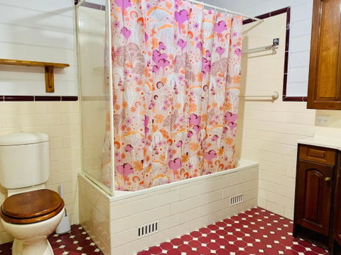 Quarryman Cottage @ 102 - Accommodation BNB 2