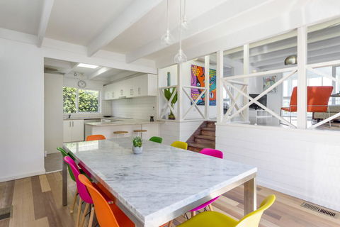 At Agnes Ave: Coastal Views - Accommodation BNB 2