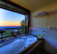 At Remingtons Private Cottages  Lodge - Accommodation BNB