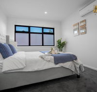 AU.JOY 3 Bed Townhouse Burwood 3 - Accommodation BNB