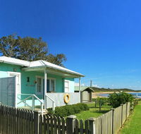 Aurora Beachfront Cottage - Accommodation BNB