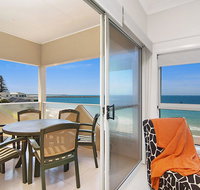Avalon 3 - views to die for - across the road from convent beach - Accommodation BNB