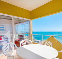 Avalon 4 - right across the road from convent beach - uninterrupted views - Accommodation BNB