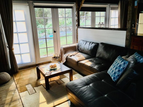 Awesome Barn Gold Coast Hinterland - Accommodation BNB 0