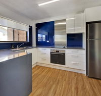 Azure Beach Stop - Accommodation BNB