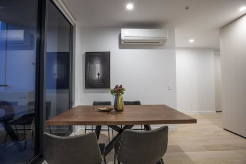  Green-hoodStunning 2 Bedrooms Apt@parkville - Accommodation BNB 2