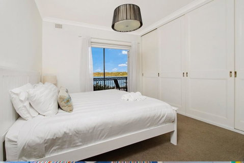 Balmoral Driftwood 2 - With Views! - Accommodation BNB 1