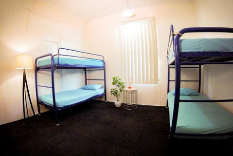Banana Bender Backpackers - Accommodation BNB 1