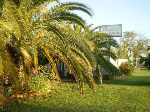Banjos Overnight And Holiday Units - Accommodation BNB 0