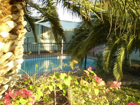 Banjos Overnight And Holiday Units - Accommodation BNB 3