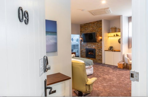 Bay Of Fires Apartments - Accommodation BNB 0
