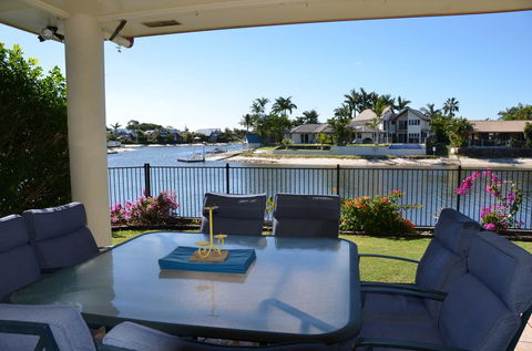 Bayz Maroochy Waters - Accommodation BNB 1