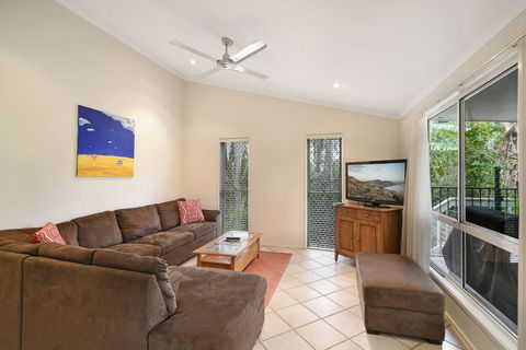 Beach Affair - 10 Callitris Crescent - Accommodation BNB 2