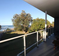BEACHFRONT 3- 3/12 Bundella Ave LC - Accommodation BNB