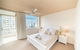 Beachfront Retro Apartment In Surfers Paradise - thumb 2