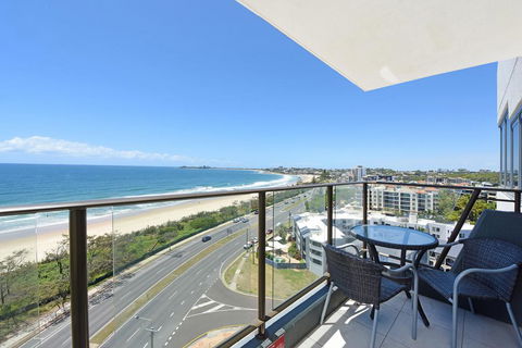 Beachfront Towers - Accommodation BNB 1