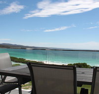BEACHHOUSE BINALONG Luxury waterfront holiday house at Bay of Fires - Accommodation BNB
