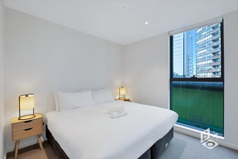 REST COLLECTION Apartments On Collins Docklands - Accommodation BNB 2
