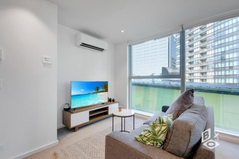 REST COLLECTION Apartments On Collins Docklands - Accommodation BNB 0