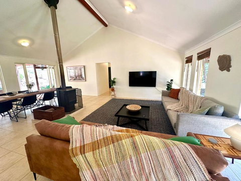 Redtail House - Carlotta - Accommodation BNB 0