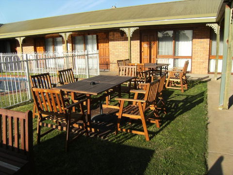 Regency Court Motel - Accommodation BNB 2