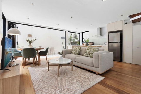 Relaxed Beachside Townhouse - Accommodation BNB 0