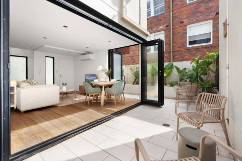 Relaxed Beachside Townhouse - Accommodation BNB 2