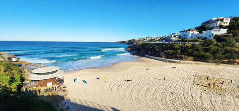 Relaxed Coastal Living With Fantastic Sea Views - Accommodation BNB 3