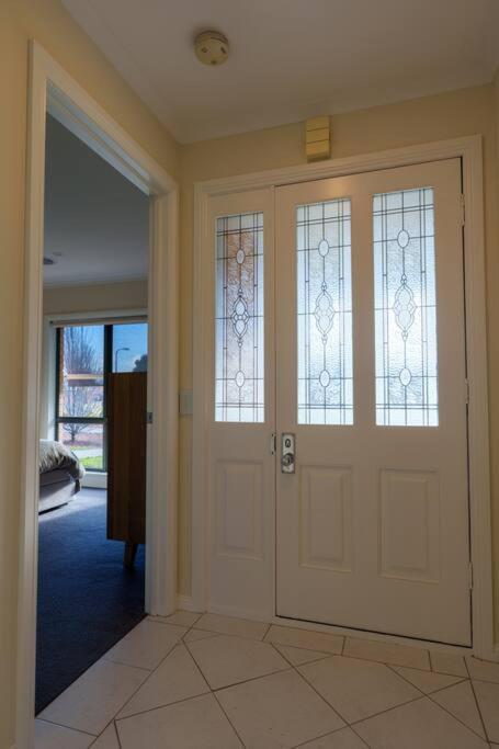 Relaxing 3bd In Tranquil Setting - Accommodation BNB 3