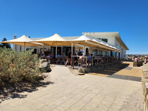 Relaxing Beachside Getaway Home - Accommodation BNB 2