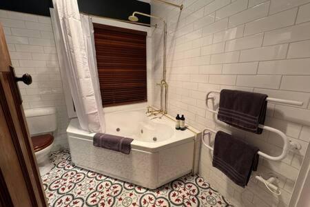 Renovated Cottage Near Cataract Gorge Launceston - Accommodation BNB 3