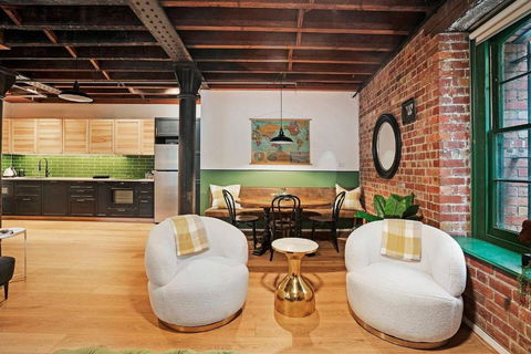 Retro Meets Industrial At Heritage Bond Store - Accommodation BNB 1