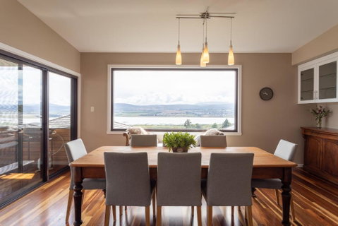 River Haven Serene Spacious With River Views - Accommodation BNB 1